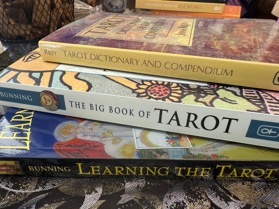 Tarot Books & Guides