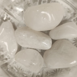 Snowy Quartz (Milky) (SQ)
