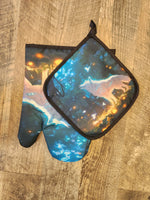 Wolf Spirit Oven Mitt and Pot Holder